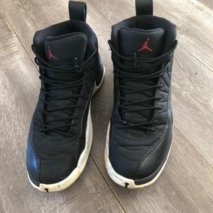Jordan 12 black